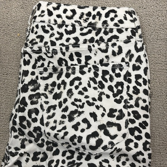 Express Mid Rise Ankle Leopard Print Pants-NWT- 12 SHORT - Picture 10 of 13
